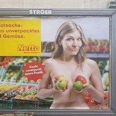 Kaufe unverpackt – ohne Plastiktüte und ohne Kleidung[en]Buy unpacked – without plastic bags, without clothes[nl]De trend van nu: kopen zonder verpakking