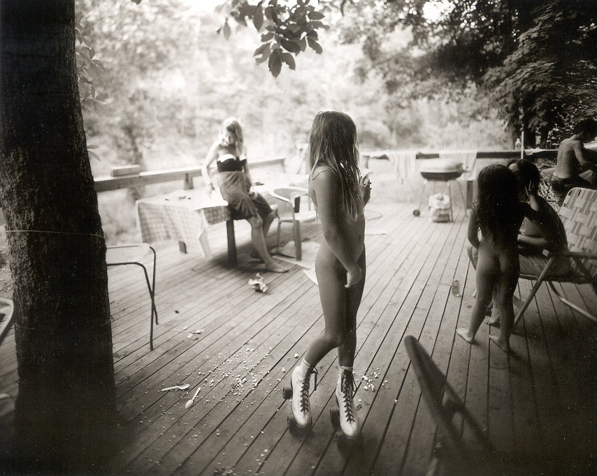 Beim Spielen outdoor: jeder wie er mag © Sally Mann