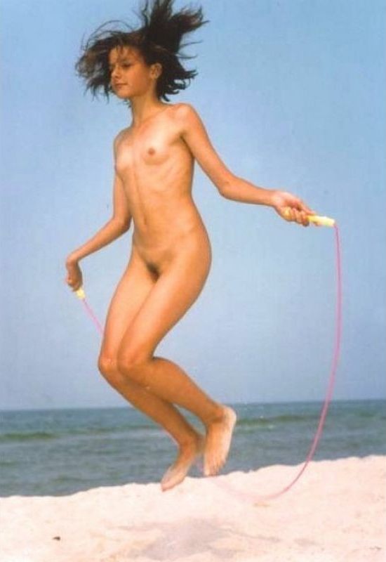 7(18) Seilspringen: Anmutig. Sieht zwar ganz leicht und elegant aus, ist aber auf Dauer auch anstrengend.